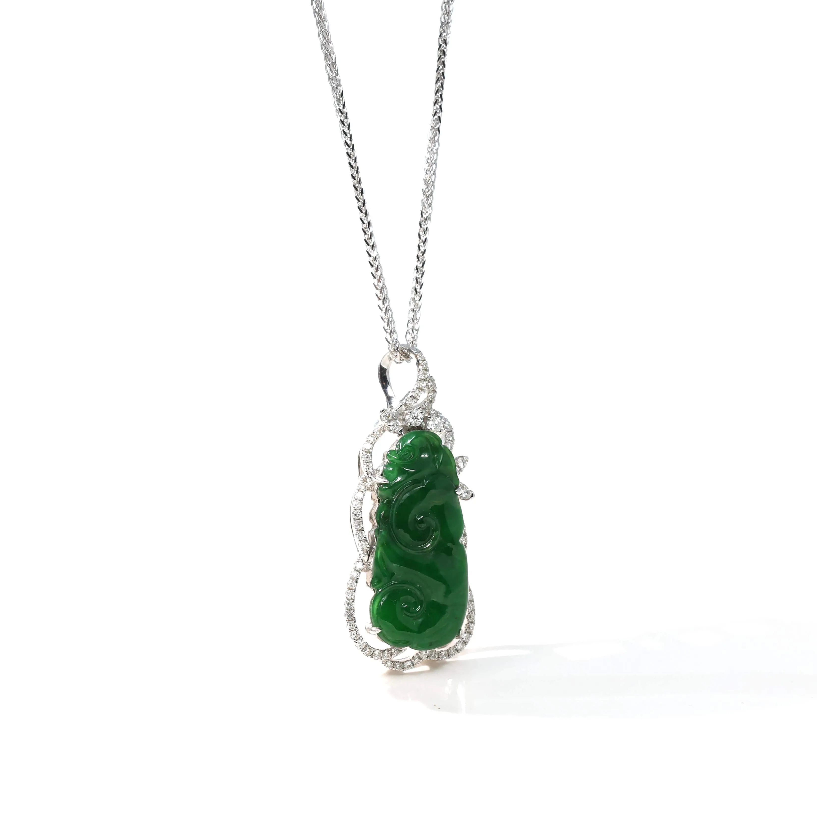 18K White Gold High-End Imperial Jadeite Jade Ru Yi "As you wish" Necklace with Diamonds