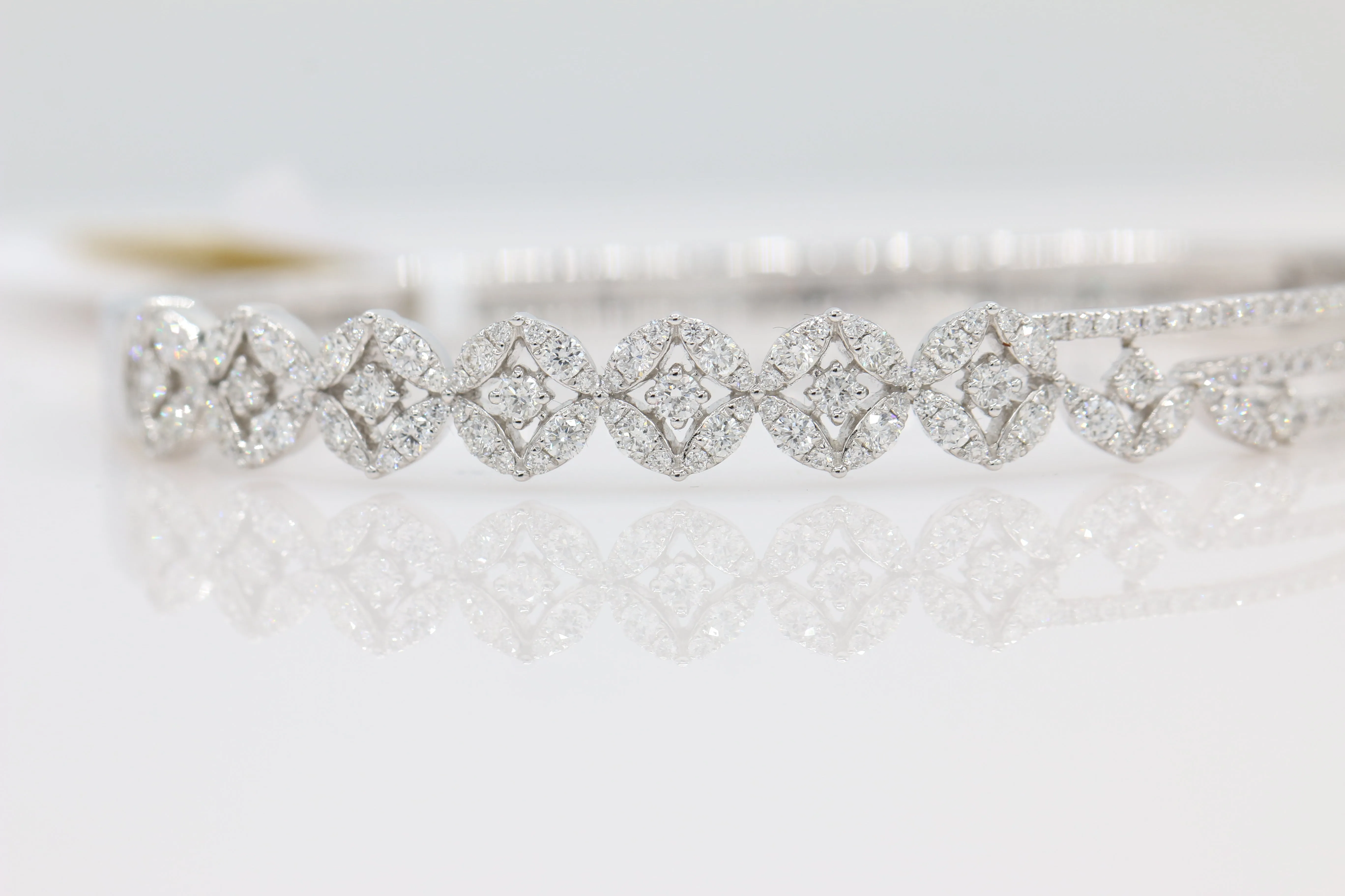 Assymetrical Diamond Bracelet in 14KT White Gold ( 1.71ct tw dia )