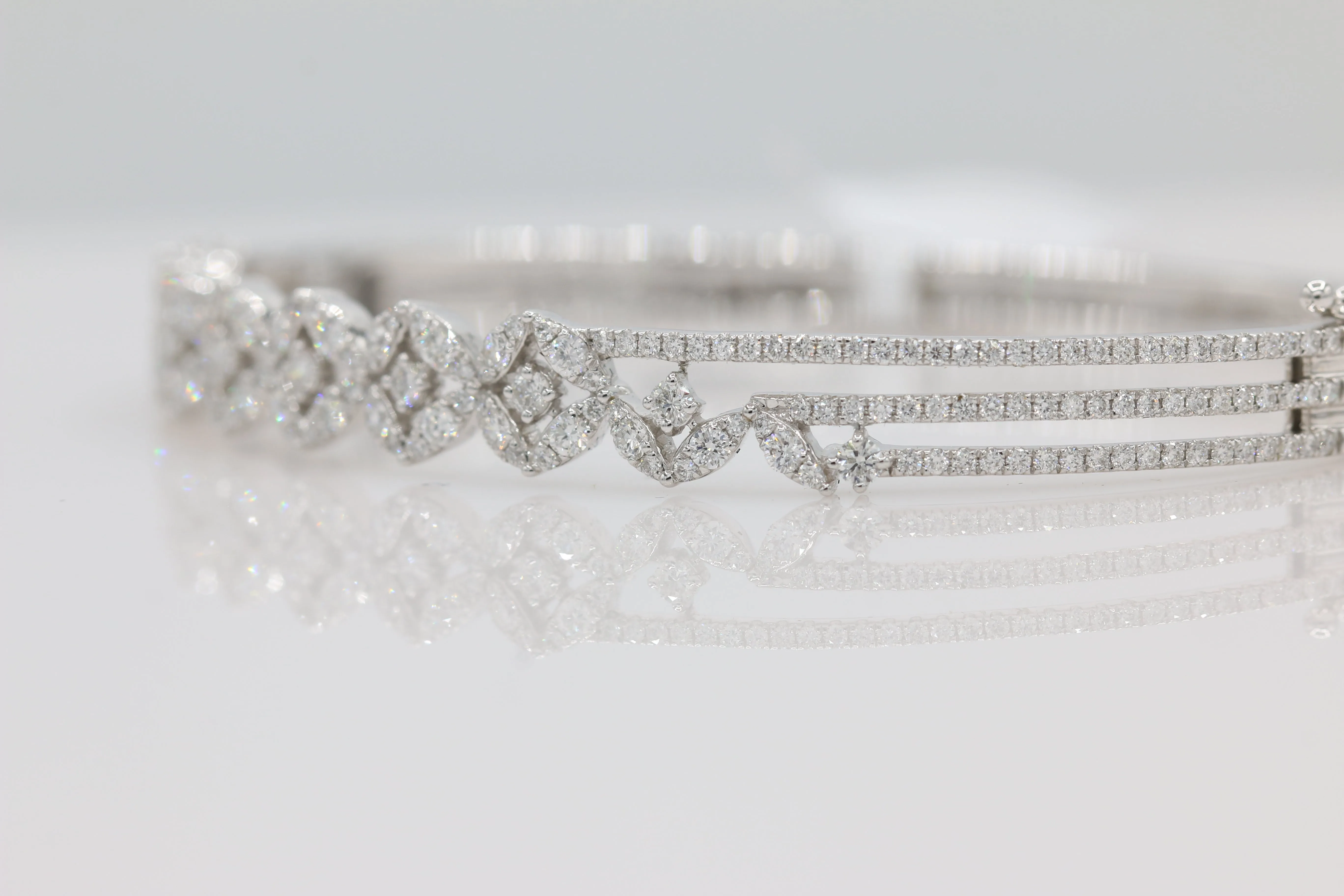 Assymetrical Diamond Bracelet in 14KT White Gold ( 1.71ct tw dia )