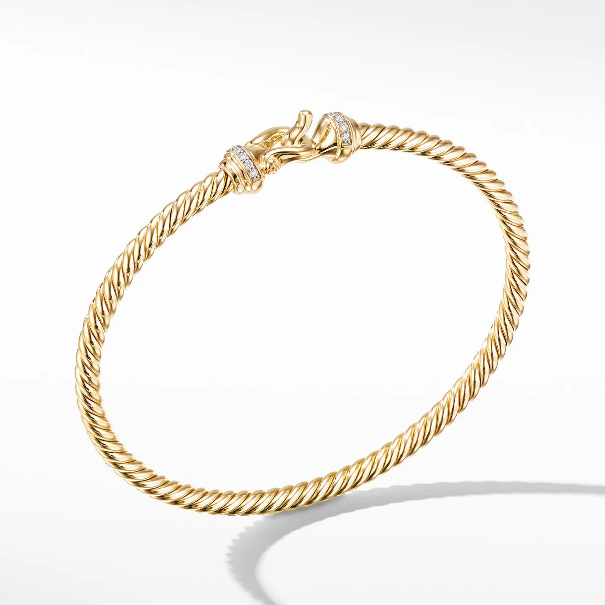 Buckle Bracelet in 18K Yellow Gold with Diamonds