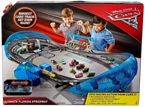 Disney Pixar Cars 3 Ultimate Florida Speedway Gift Set