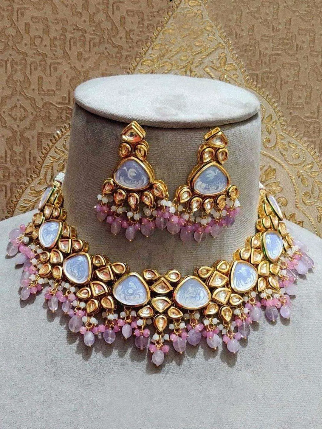 Diya Krishna In Triangular Kundan Pastel Set