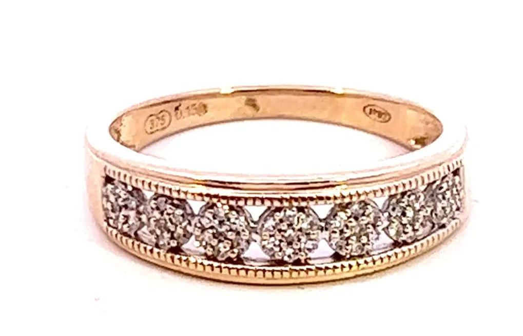 Exquisite Dual-Tone Gold and Diamond Ring - Pre-Loved Elegance TDW 0.15ct