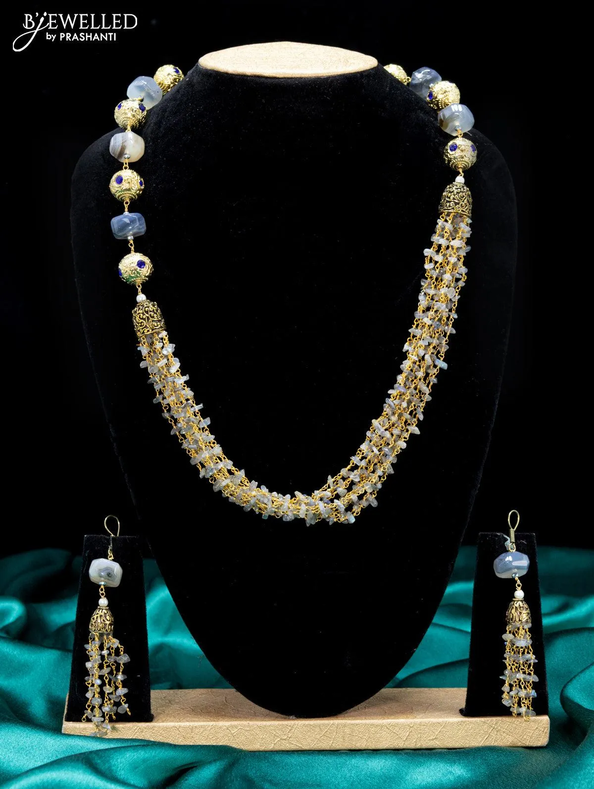 Jaipur crystal beaded grey necklace with sapphire stones pendant