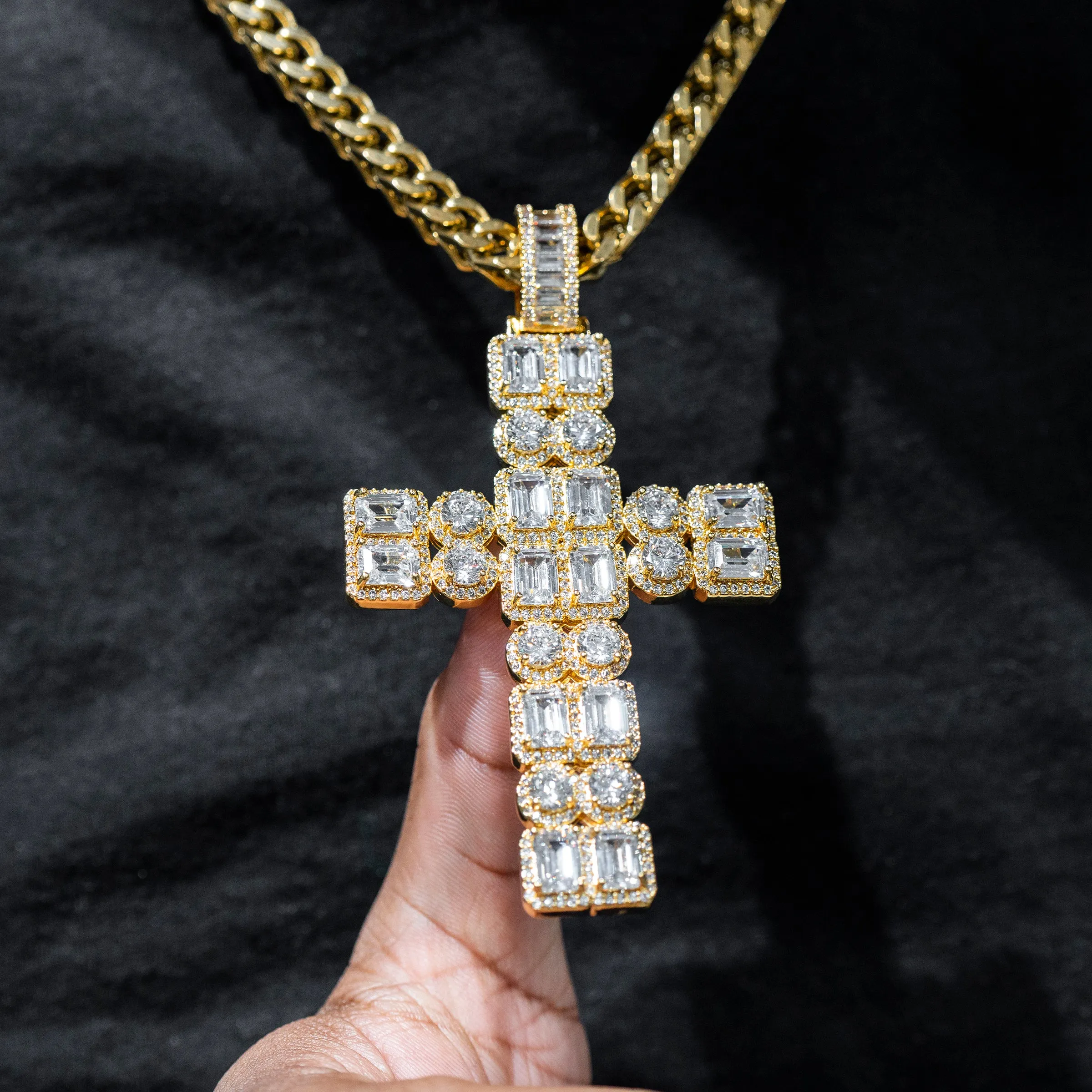 Mens Gold Emerald Cluster Cross Necklace | Appx. 38 Grams