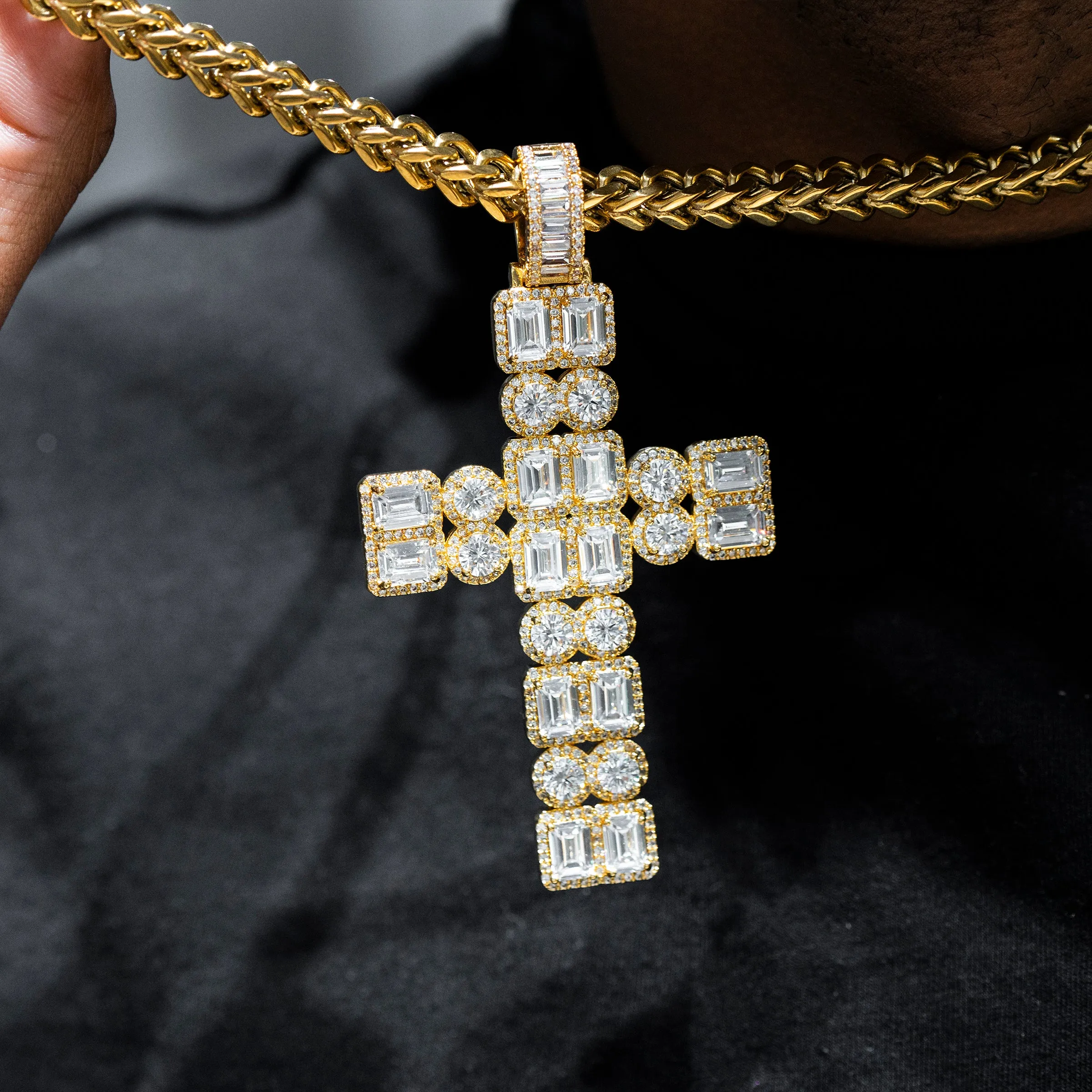 Mens Gold Emerald Cluster Cross Necklace | Appx. 38 Grams