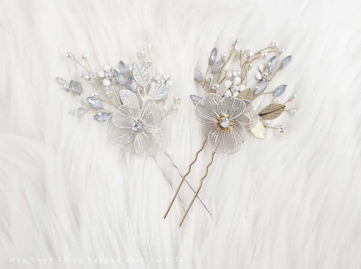 Metal Flower with Blue Gem Hairpin (2 Colors)