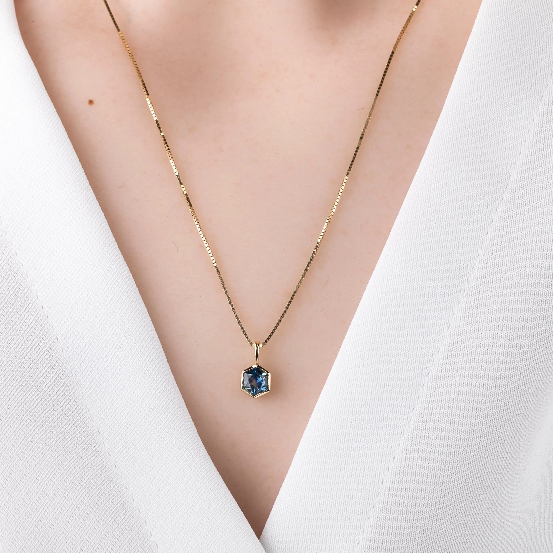 Montana Sapphire Patia Hexagon Necklace