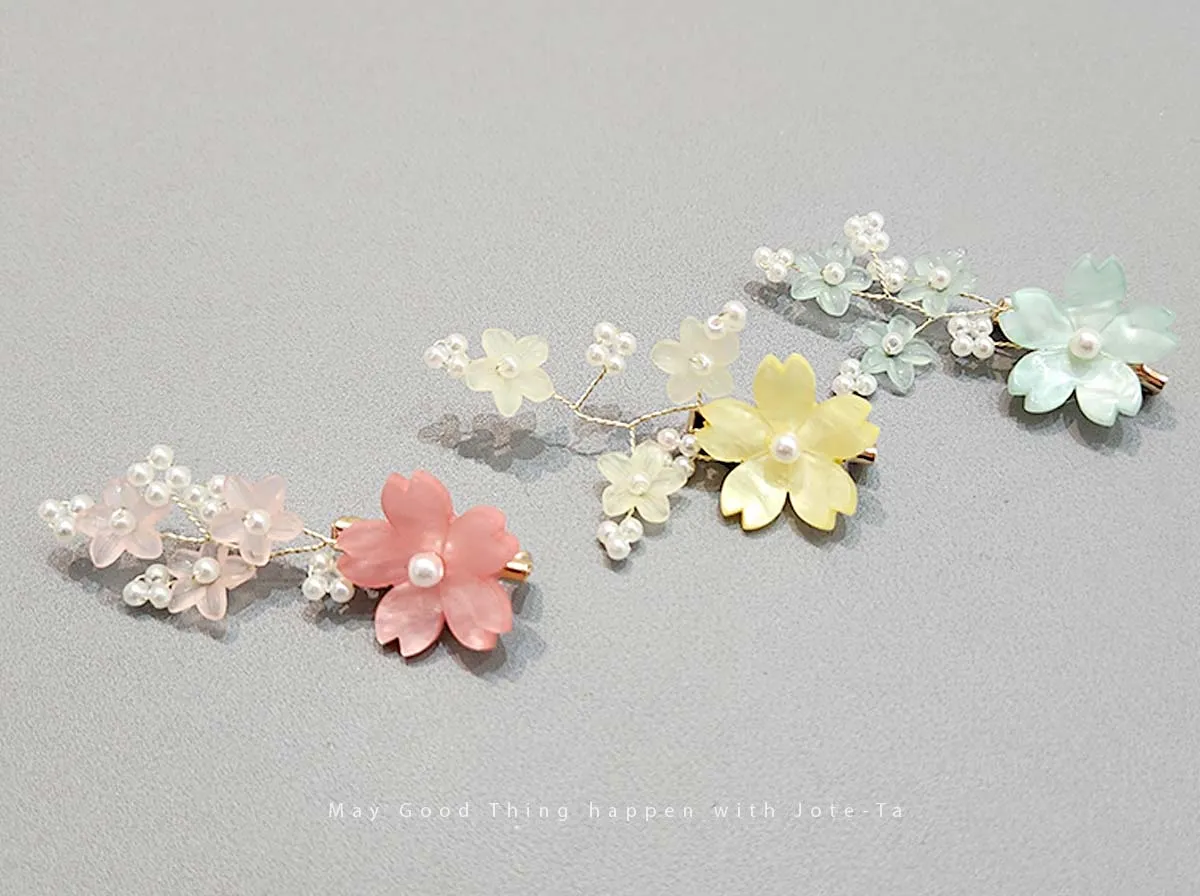 Mother of Pearl Flower Brooch (3 Colors)