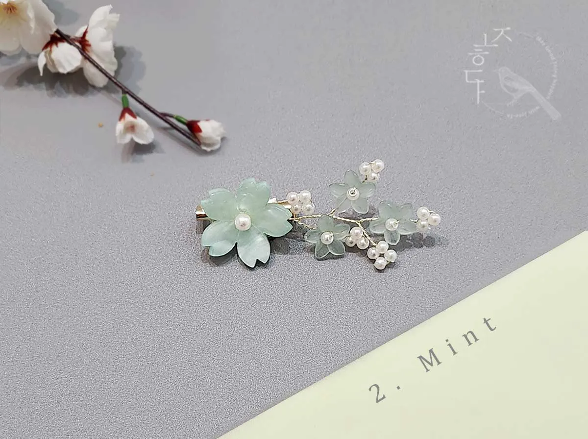 Mother of Pearl Flower Brooch (3 Colors)