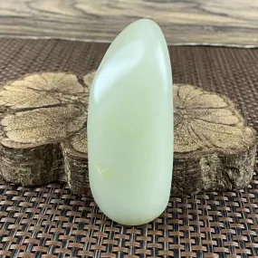 Natural Hetian Jade Rough Nephrite Raw (139g,8.4X3.4X2.9cm)