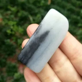 Natural Hetian Jade Rough Nephrite Raw (29g, 4.9X2.2X1cm)