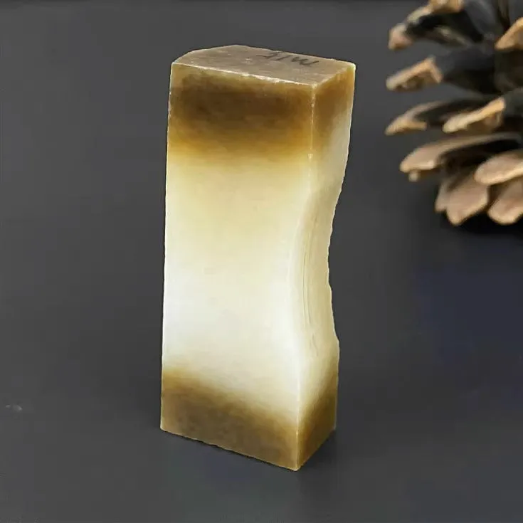 Natural Hetian Jade Rough Nephrite Raw (35g,5.3X1.8X1.2cm)