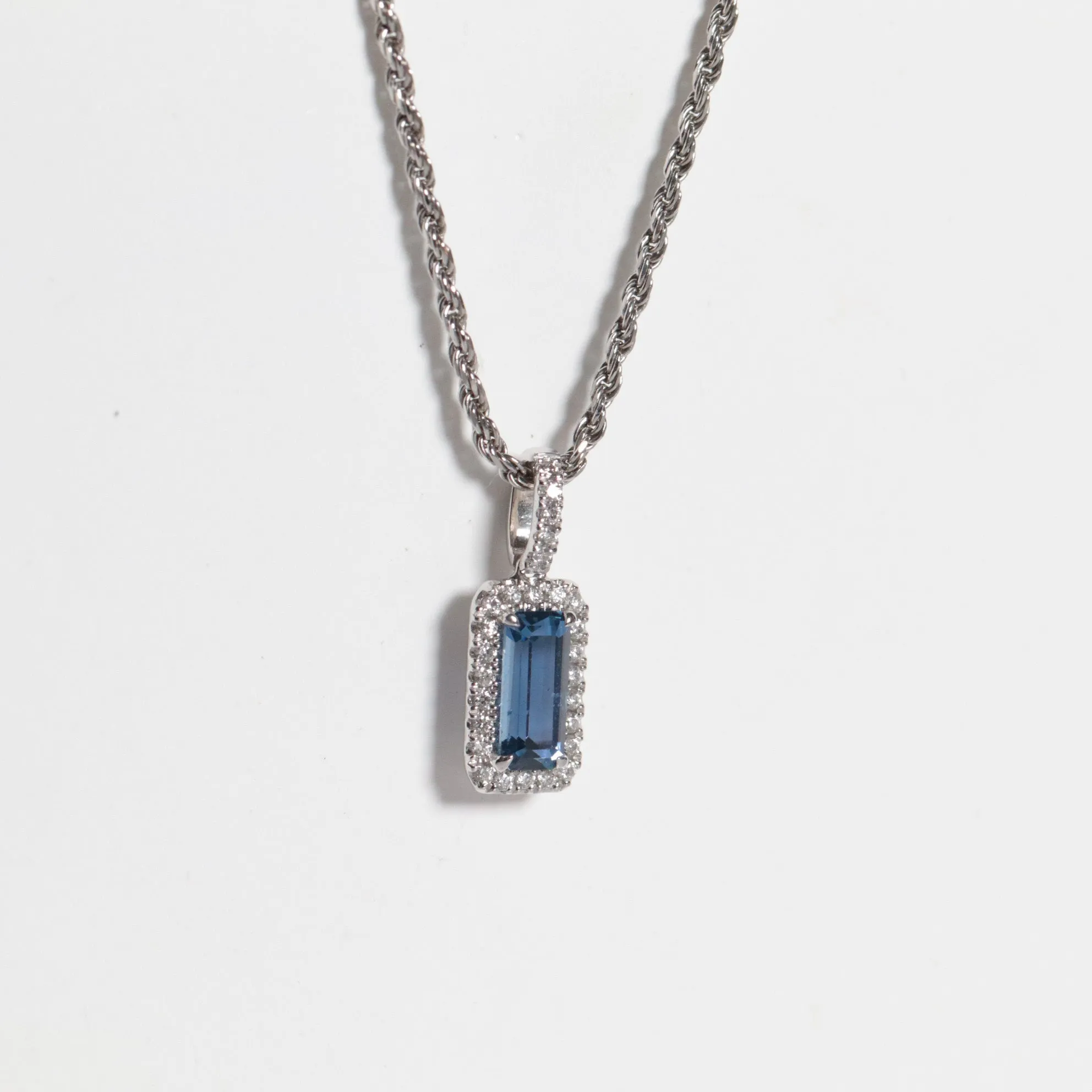 ‘Paige’ Yogo Sapphire Necklace