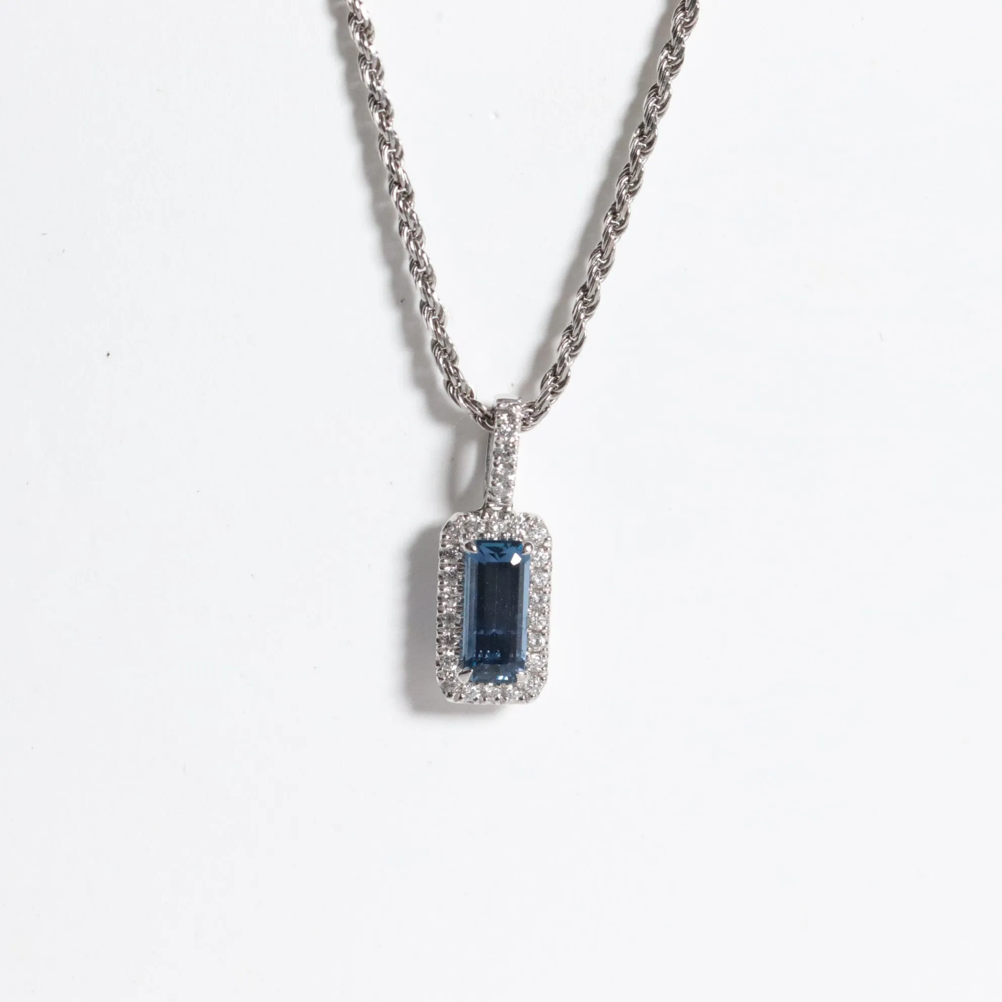 ‘Paige’ Yogo Sapphire Necklace