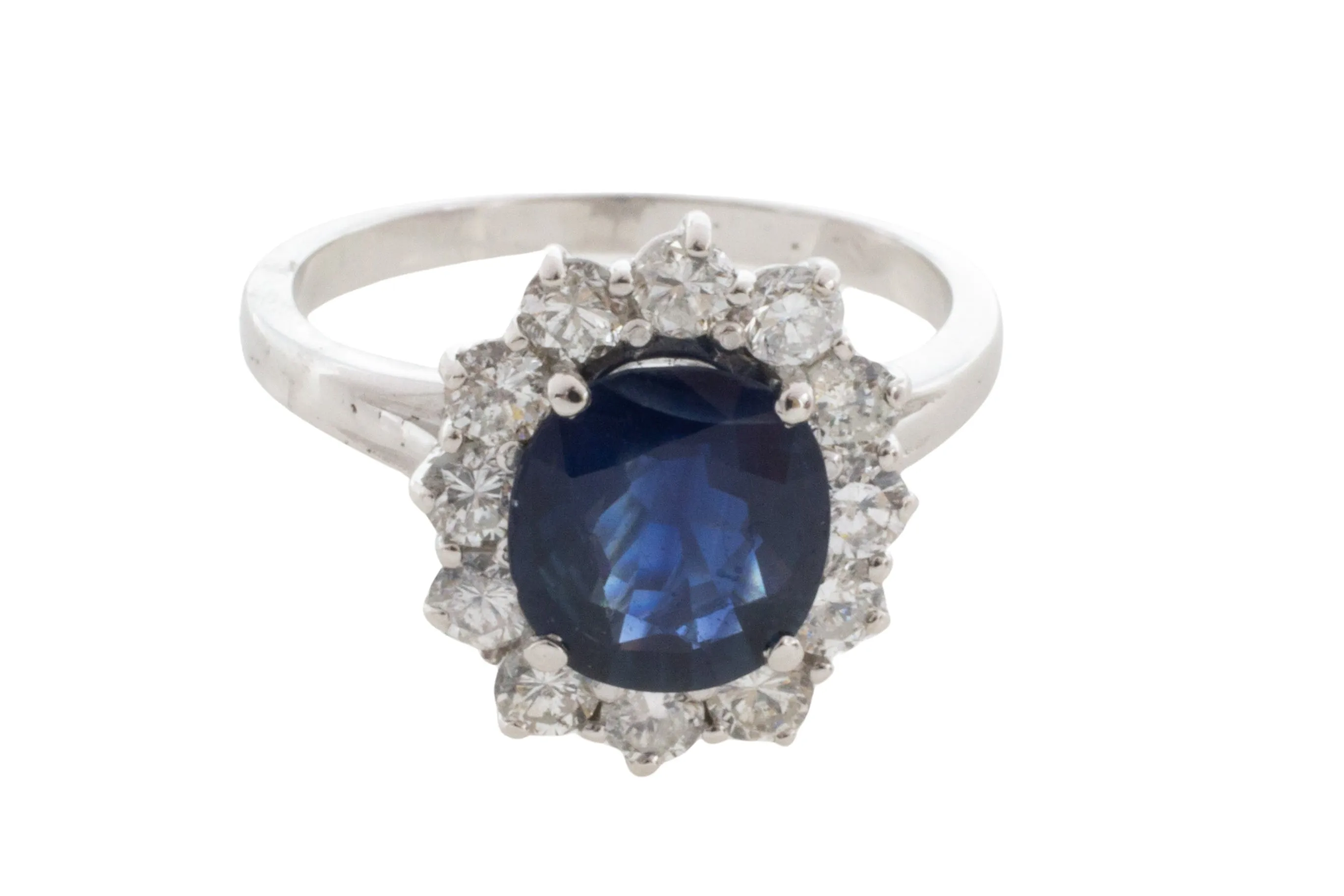 Sapphire and diamond cluster ring in white gold