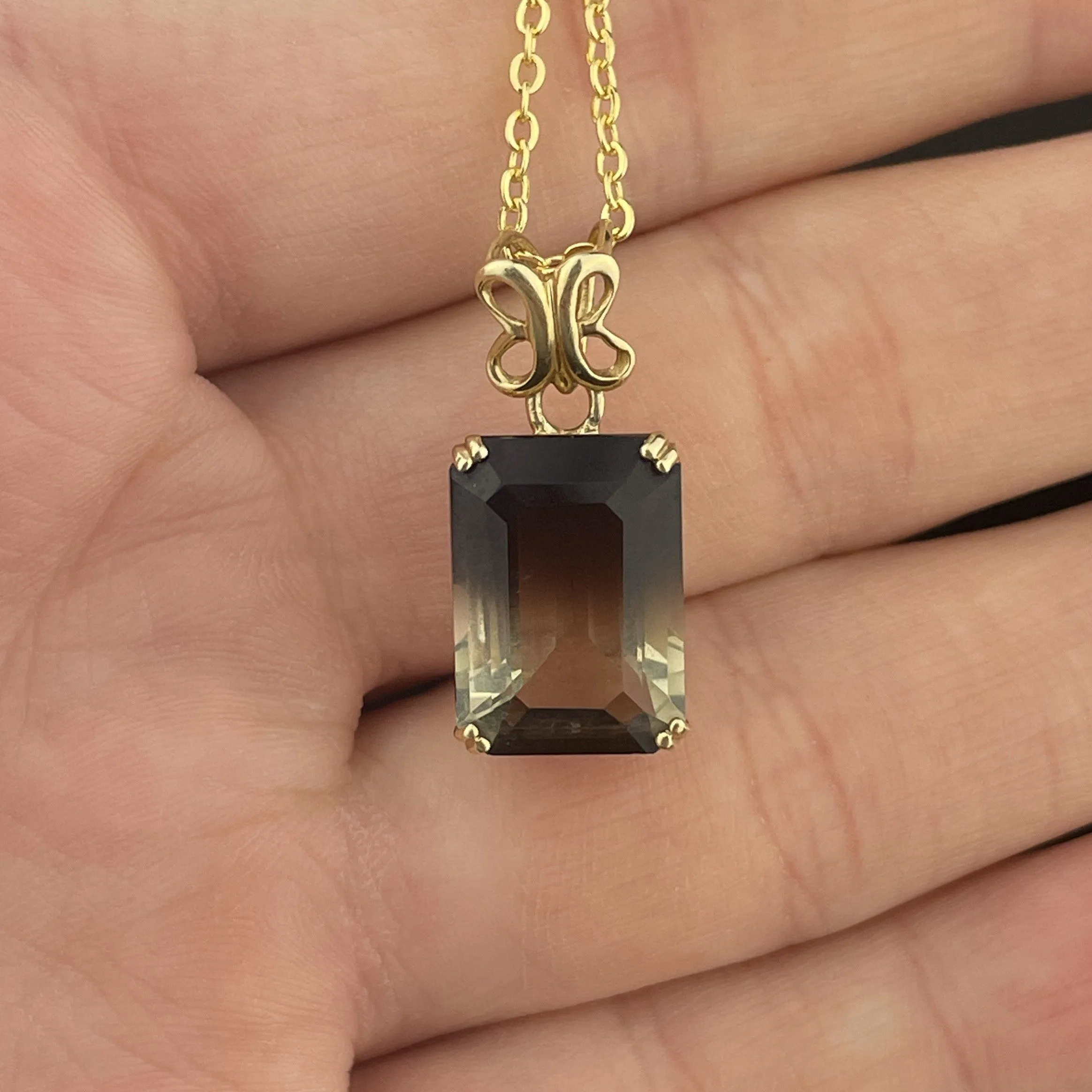 Vintage 14K Gold Emerald Step Cut Graduate Smoky Quartz Pendant Necklace