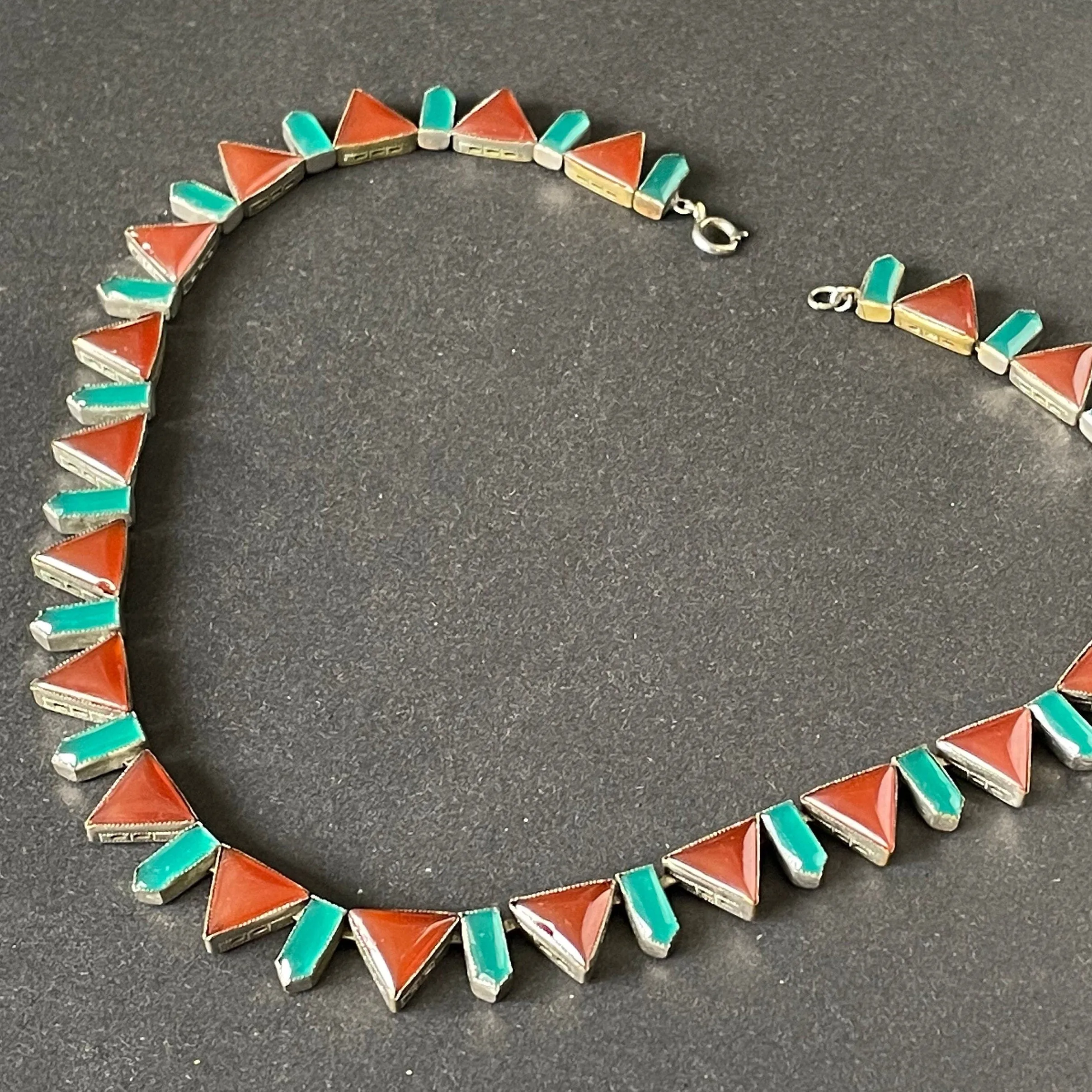 Vintage / antique green and orange paste collet set glass riviere necklace beautiful geometric triangle and pentagon shaped stones